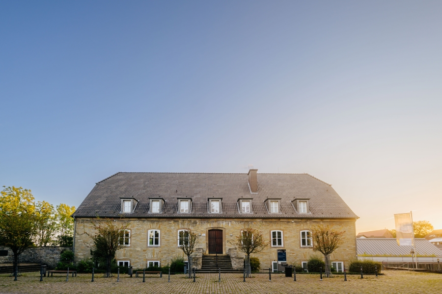 Öffentliche Führung durch die Erinnerungs- und Gedenkstätte am Sonntag, 12. Oktober um 15 Uhr in Wewelsburg . © Kreismuseum Wewelsburg - Besim Mazhiqi
